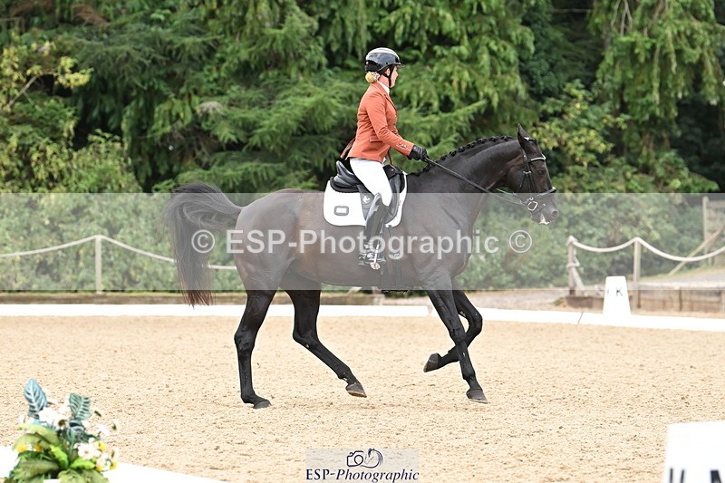 250808A-103603-00162 - 158-Charlotte.Dicker-Devaldi's.Kiss