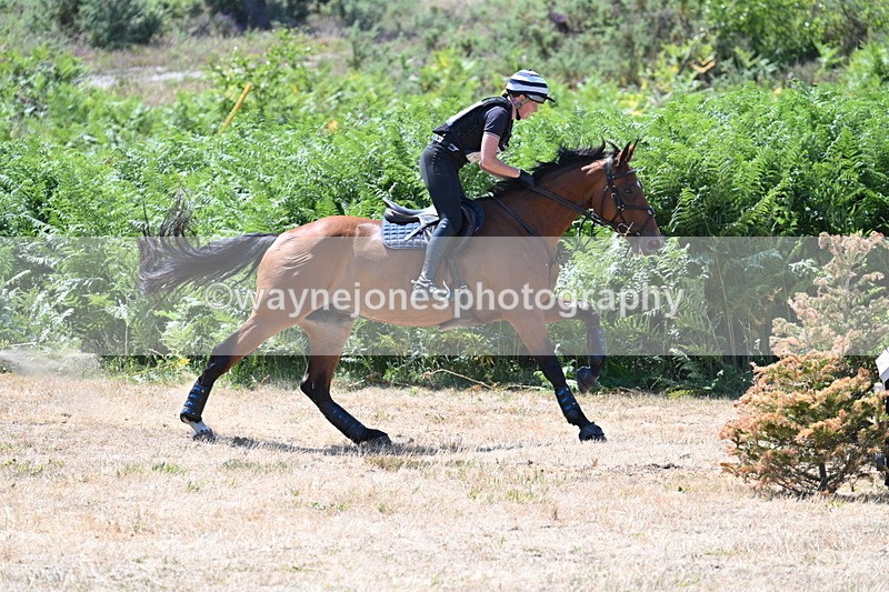 WJ7_5545 - Time 12:37 to 12:38 last rider