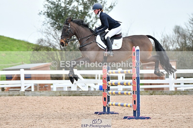 240124A-144417-00889 - Cls 5 Foxhunter & 1.20m Open