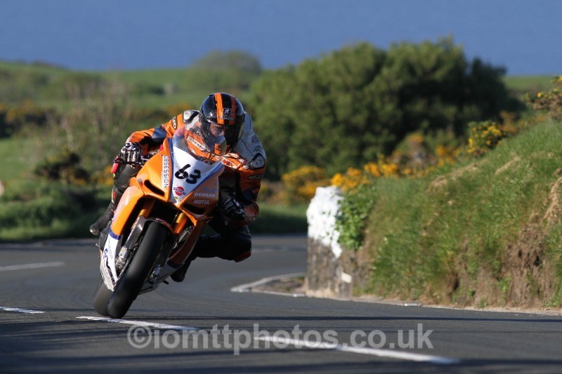 David Hewson Aprilia / Obsession Engineering - Monday Practice Solos