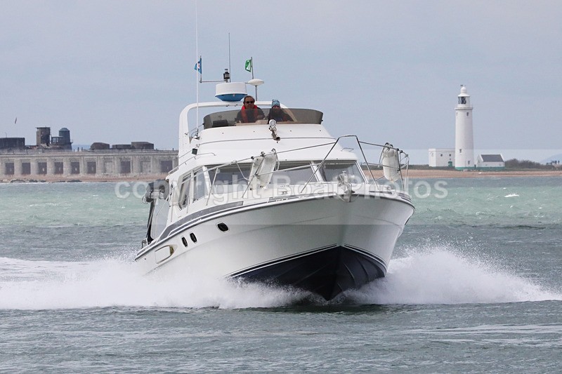 170417 HOODEAR - FAIRLINE 36 SEDAN 1Y3A7271 - Flybridge Cruisers