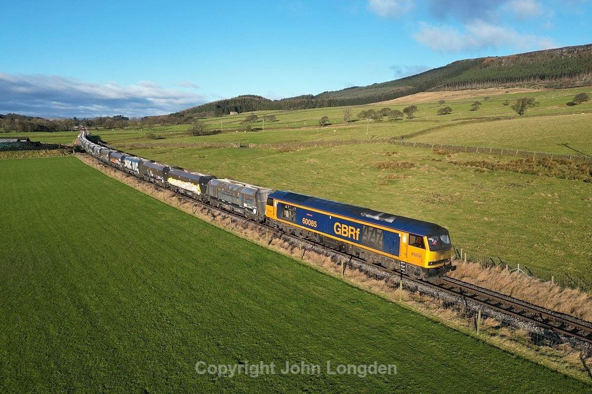 JL - 19.12.24 60085 6D37 Rylstone Quarry - Hunslet, Eller Beck - Latest shots