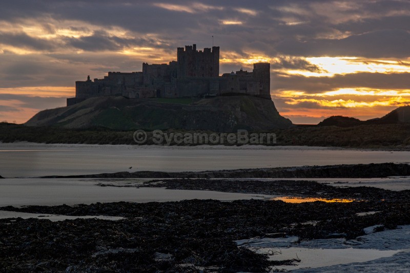 Sunrise views to Bamburgh Castle - Northumberland