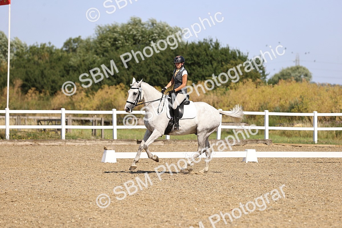 SBM_009279 - Novice 5 - 9.50-10.53