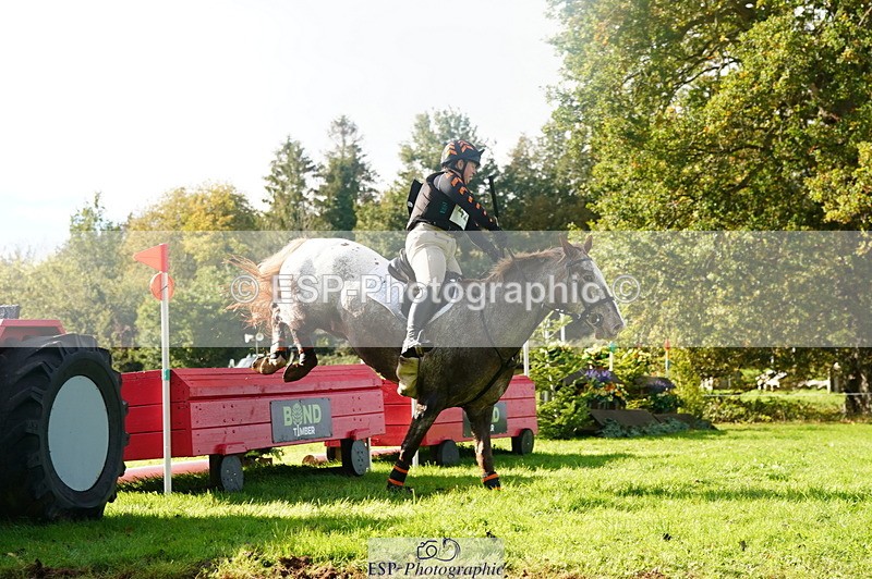 251025A-123522-19473 - F-426-Tracey.Neville