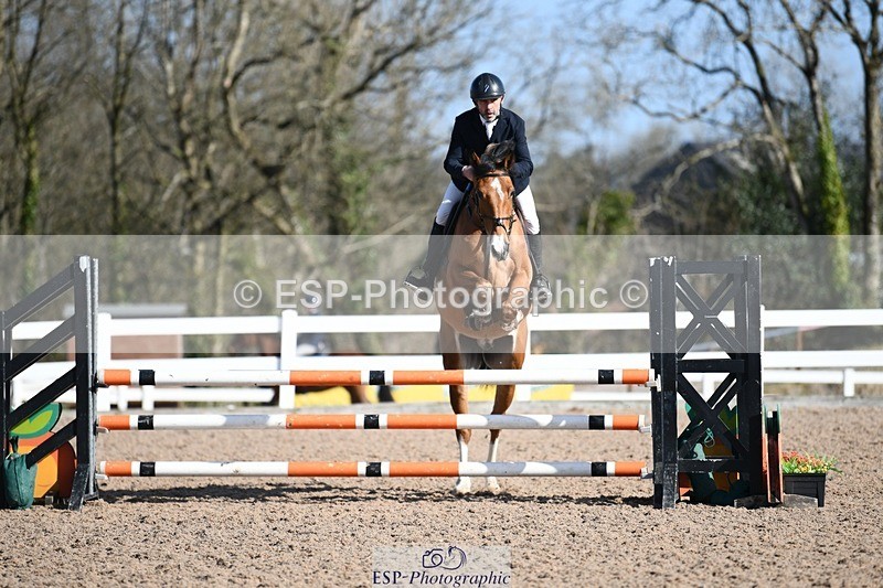 250330-103744-06198 - Cls 32 British Novice and 90cm