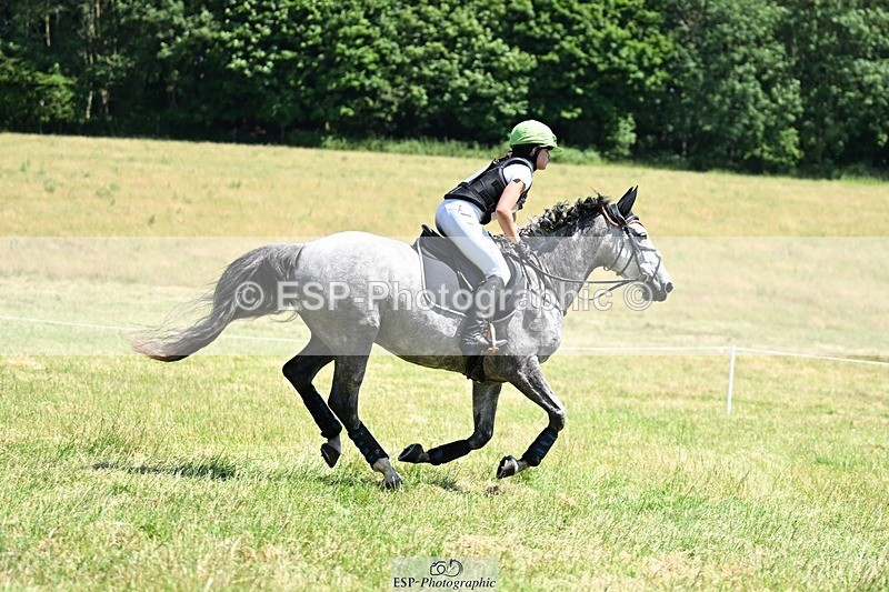 240629X-142825-4202 - 210-Tarka_Abraham-QUEEN_RUBIE