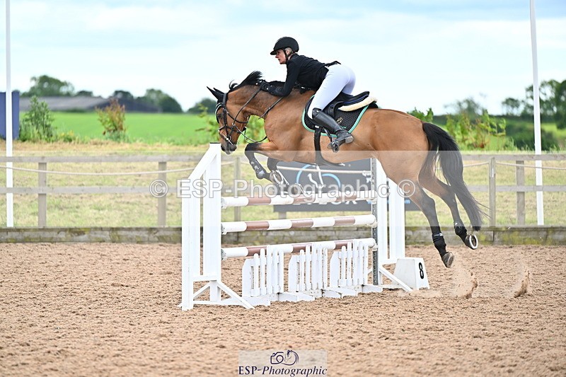 240608A-123111-02296 - Cls 4 Snr Newcomers and 1.10m Open