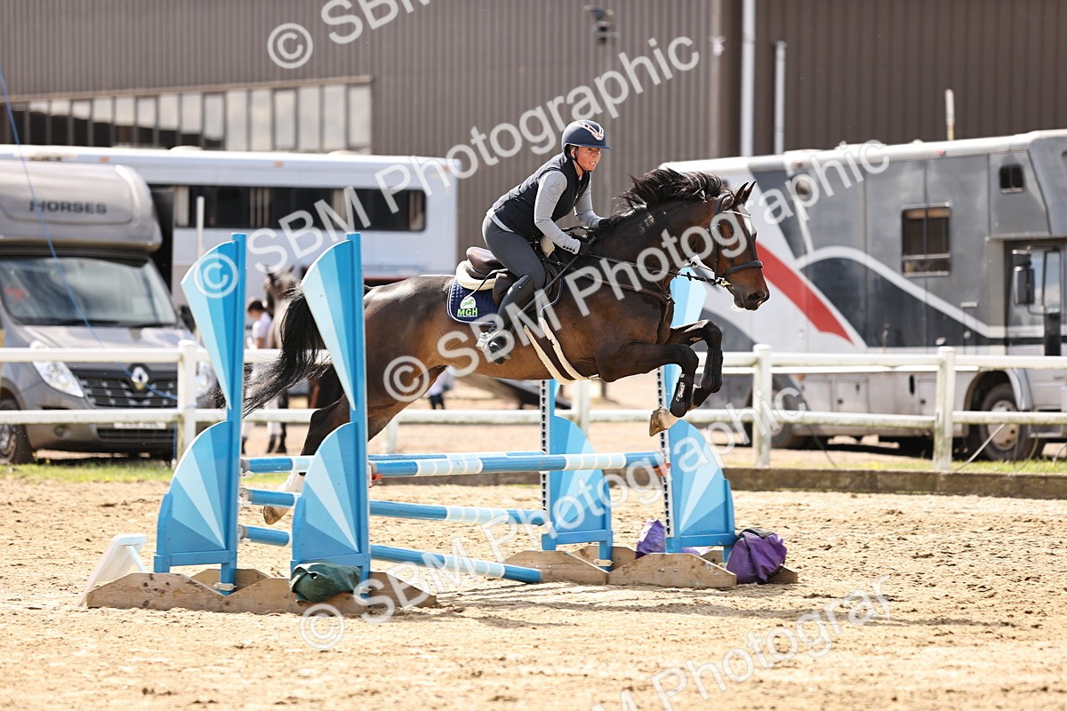 SBM_001933 - Class 8 - Clear Round