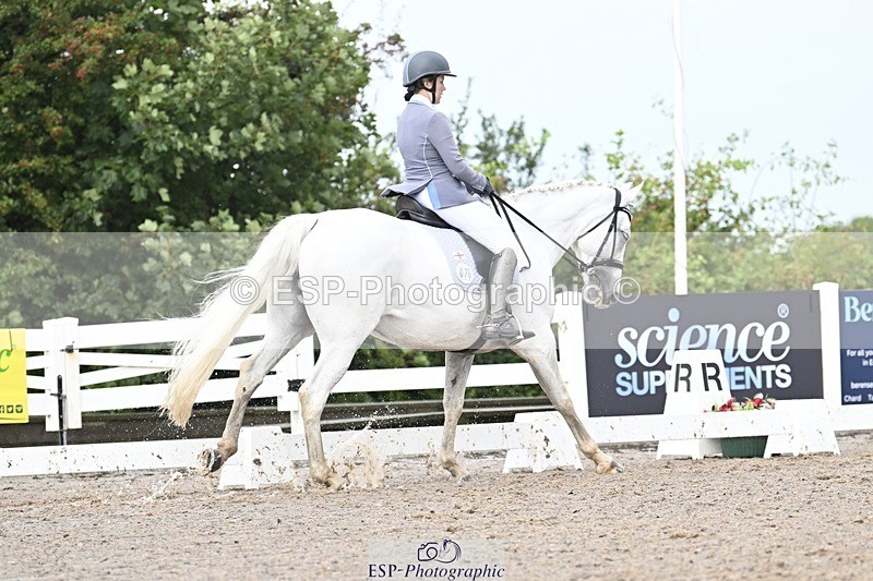 250907-105002-06358 - 070-Charlotte.DoreyDeards.Silver.Bounce