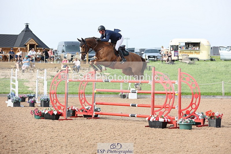 240511A-170132-15146 - Cls 38 National 1.40m Open