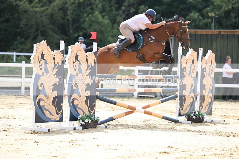 3E7A4151 - Class 7: Senior Newcomers/1.10m open
