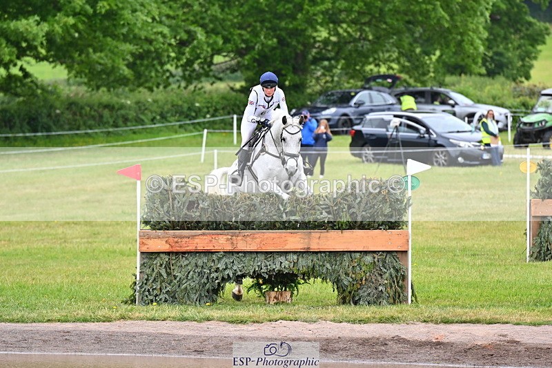 250524A-104953-09419 - A-066-Jemima.Howden-MONBEG.WHISPER