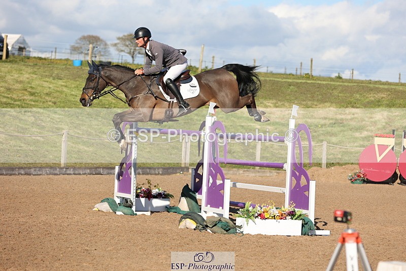 240419A-172836-09813 - Cls 10, 2 Star Big Tour 145cm  Break to End