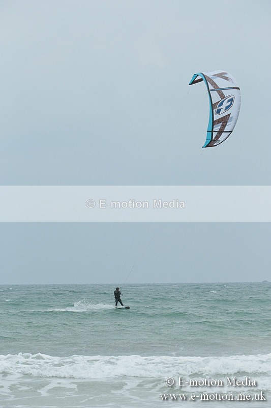 KS 300313-91 - Kite Surfing