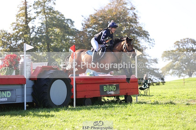 241026-111740-12270 - 373-Isabelle.Thwaite-BEACH.LADY