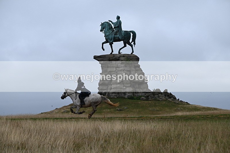 DSC_0455 - Time at Statue 09:51 to 10:54