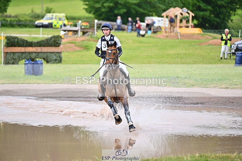 250524A-130405-10782 - B-367-Tom.Grant-QUID