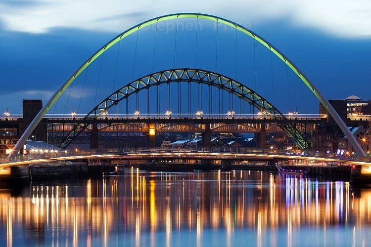 Gateshead River Tyne Bridges at Night |Through the Arches