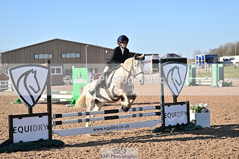 250401-171409-00318 - 70cm classes