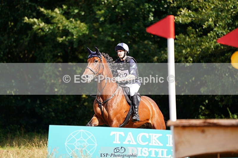 250802A-162206-07941 - E-212-Neil.Roberts-SUMMER.SOLSTICE