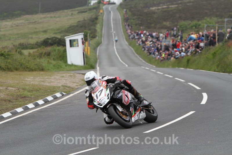 Dan Kneen Suzuki / Cookstown B.E.Racing - Pokerstars Senior TT