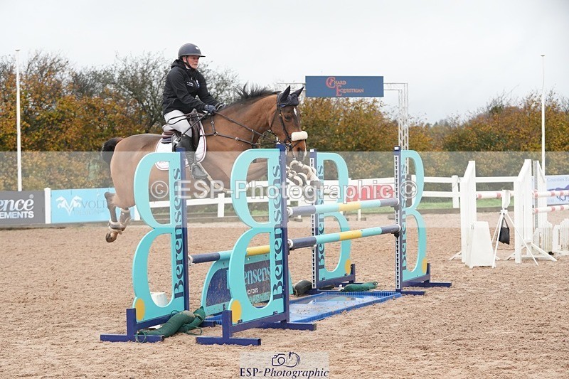 251107-134022-01011 - Cls 5 Newcomers and 1.10m Open