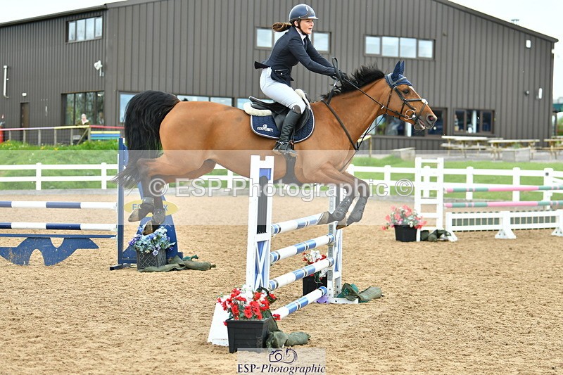 230507A-123142-07783 - Cls 42 95cm Amateur Quali