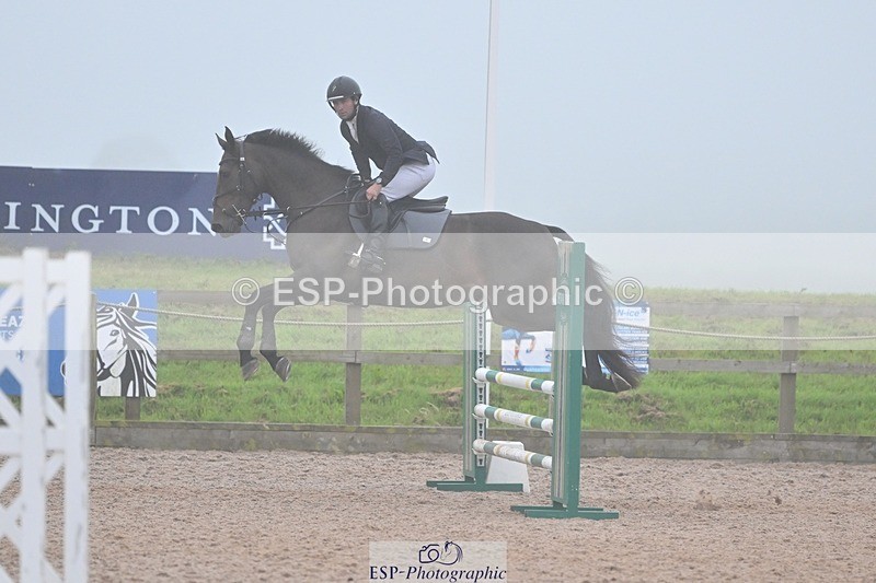 240813-193627-00980 - Classes 7 A&B 90cm