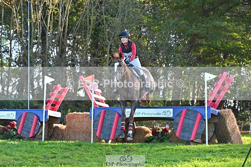 241026-153032-14635 - 595-Josie.Dix-RUSTICOATS