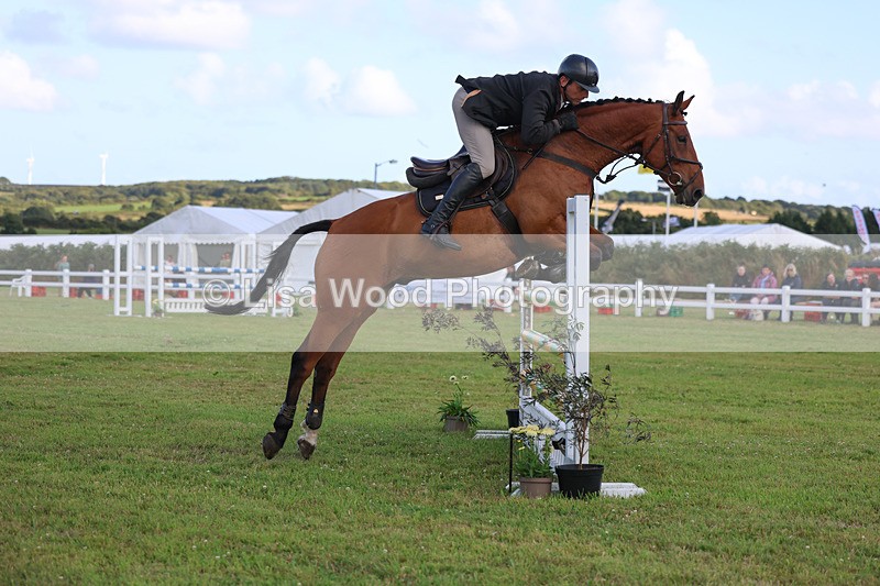 3E7A4806 - Class C1: Showjumping Senior Newcomers/1.10m open