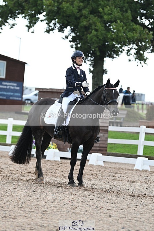 250907-125146-08466 - 005-Jessica.AllenHendrewen.Desert.Lady