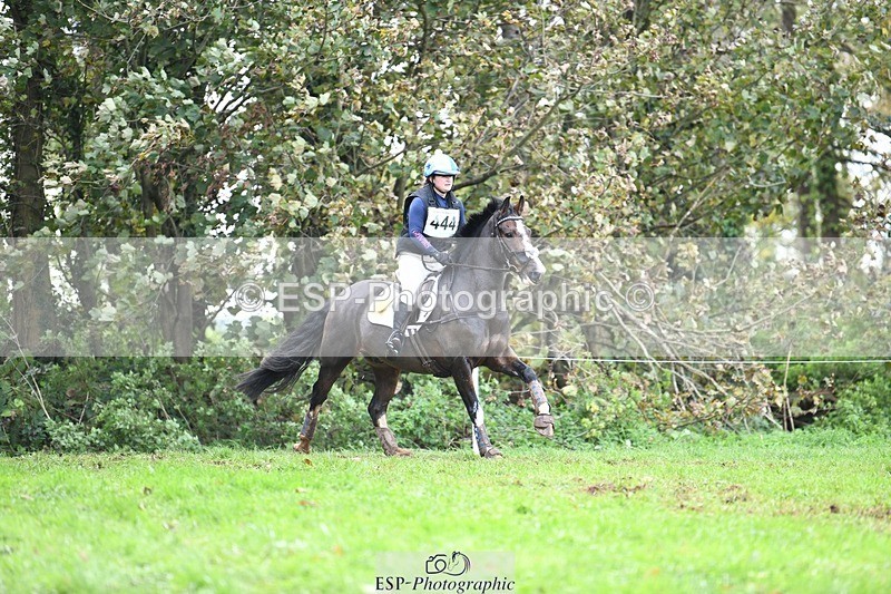 231021-135359-18148 - 444-REDHILL.SKANDEL-Emma.Stokes-SC+XC