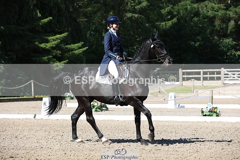 230526-100329-05168 - 358-EQUADOR_MW-Toots_Bartlett-WEDTrotUp+DR