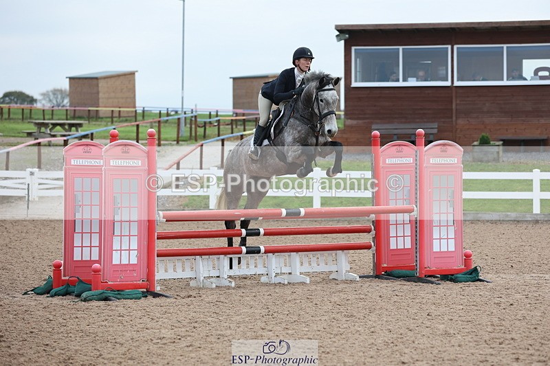 241101A-083339-00291 - FRI Cls 2 British Novice and 90cm Open