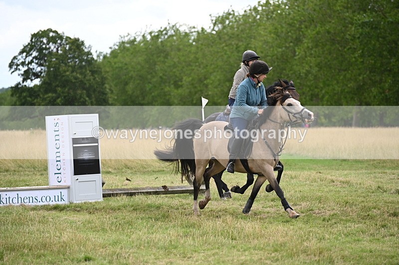 WJ6_4767 - Time at Jump 13:04 to 13:34