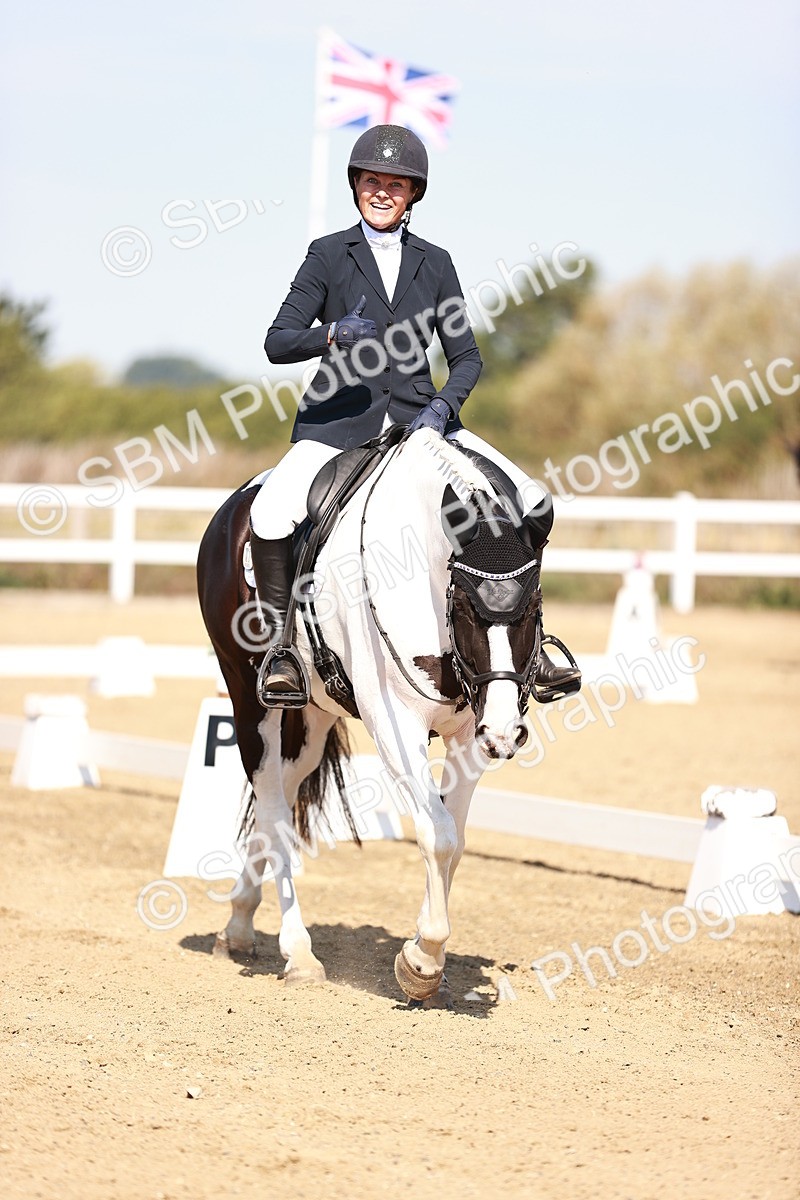 SBM_004373 - Class 12 - Novice 5 - 10.31-11.41