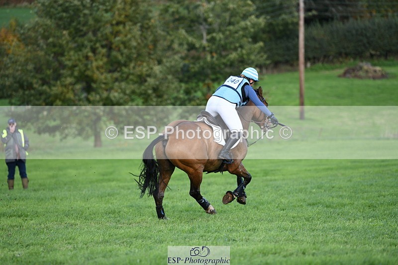 251024A-152835-14778 - C-240-Issy.Hollidge