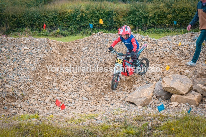 DSCF0507 - Ripon MC Trial 27/09- kids