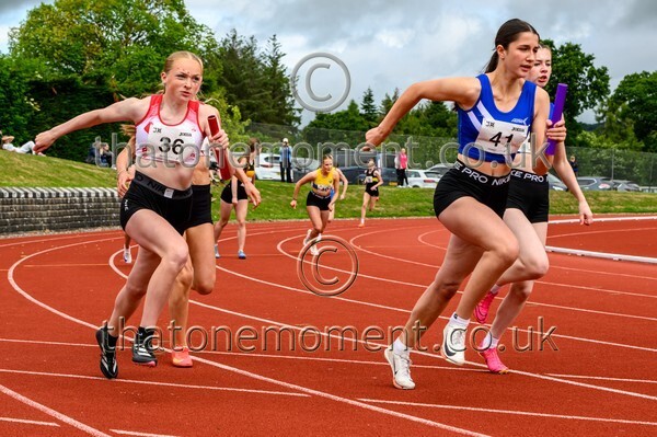 Relays25-916242 - Track Female Set One
