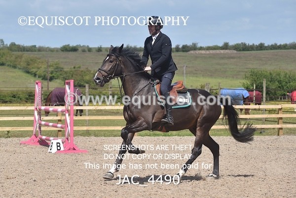 JAC_4490 - CLASS 6 Senior Newcomers/ 1.10m Open