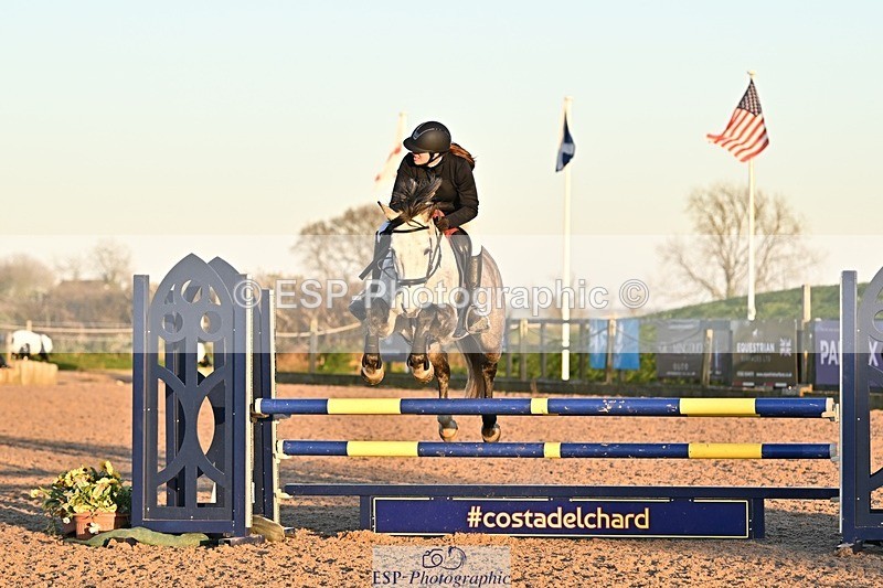 250401-191430-00938 - 90cm Classes