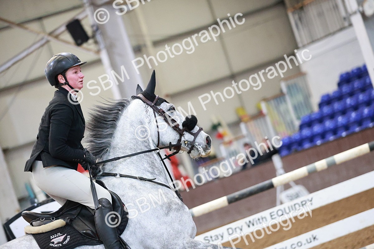 SBM_001207 - Class 4 - Senior Newcomers 1.10m