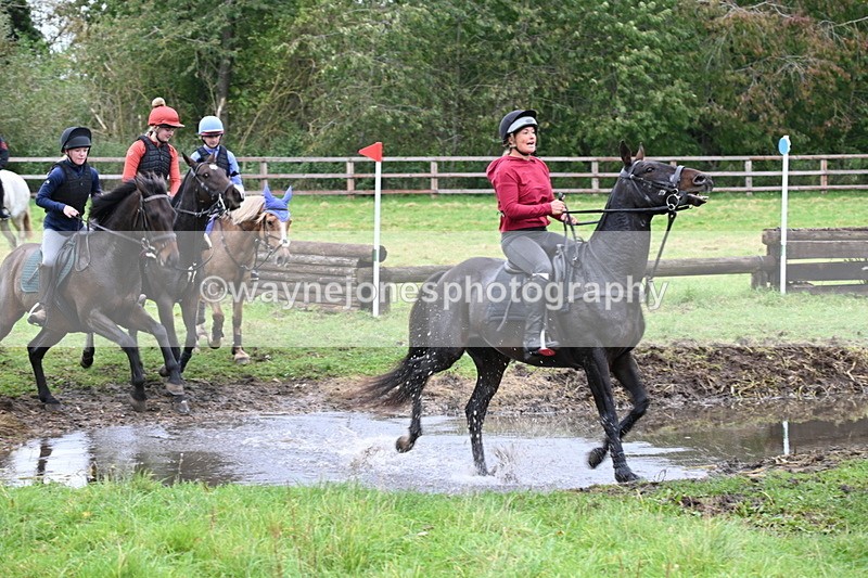 WJ6_6710 - Time at Photographer 13:06 to 13:23