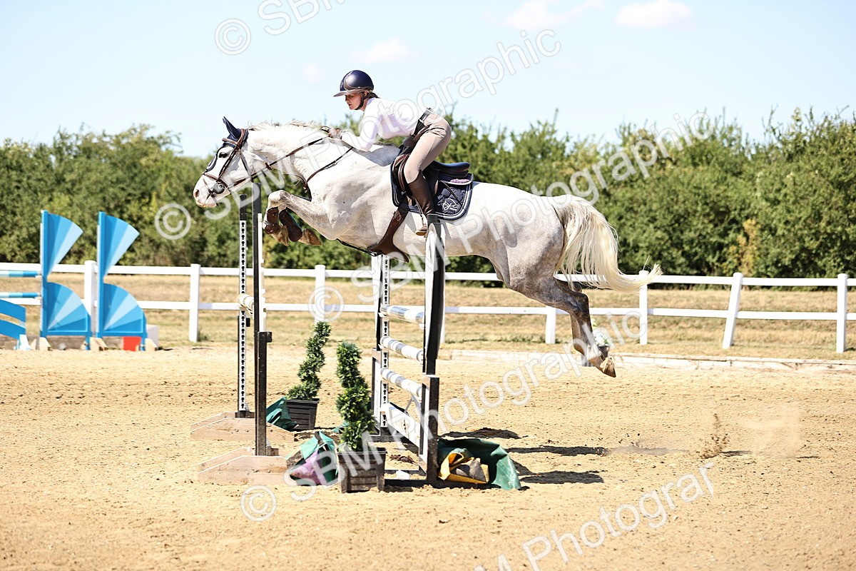 SBM_015058 - Class 16 - Senior foxhunter - 1.20m Open