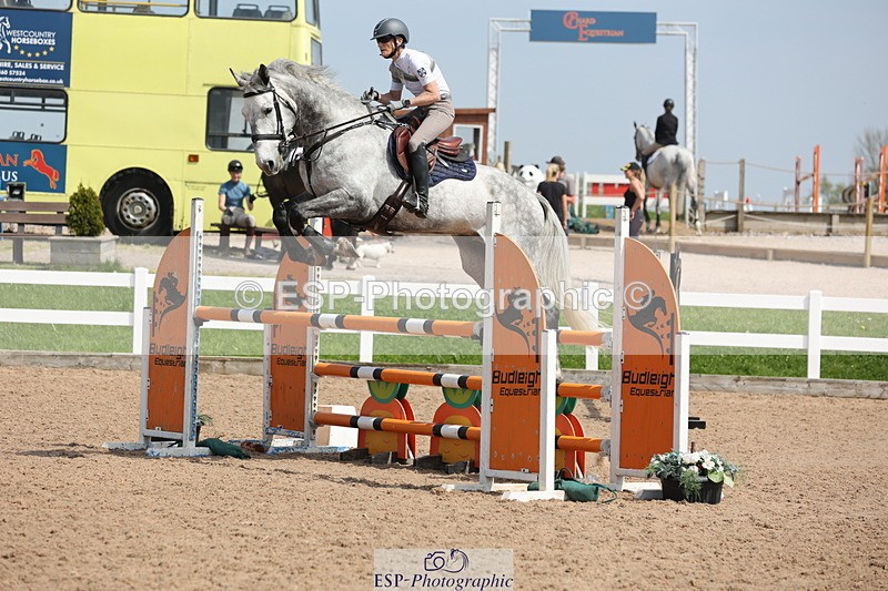 240510A-144905-07872 - Cls 17 1.05m National Am Quali