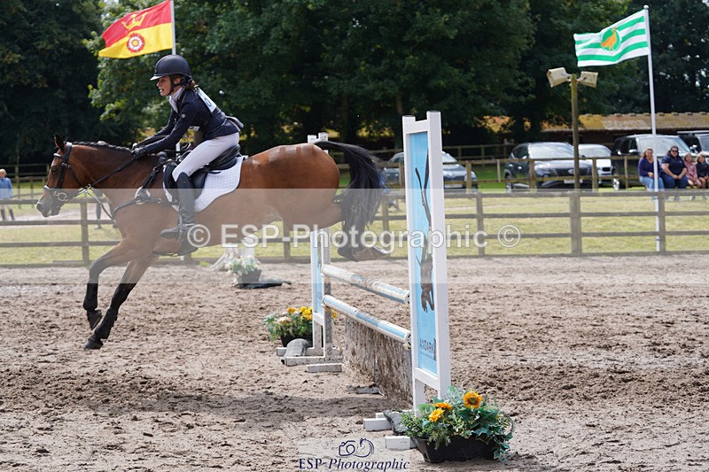 240824X-123940-24207 - 80cm Round 1 12.00 to 13.00