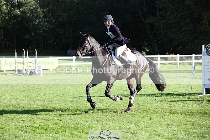 231022-103811-24647 - 671-KILCLOGHER.DAWSON-Lucy.Griffiths-TrotUp+SJ