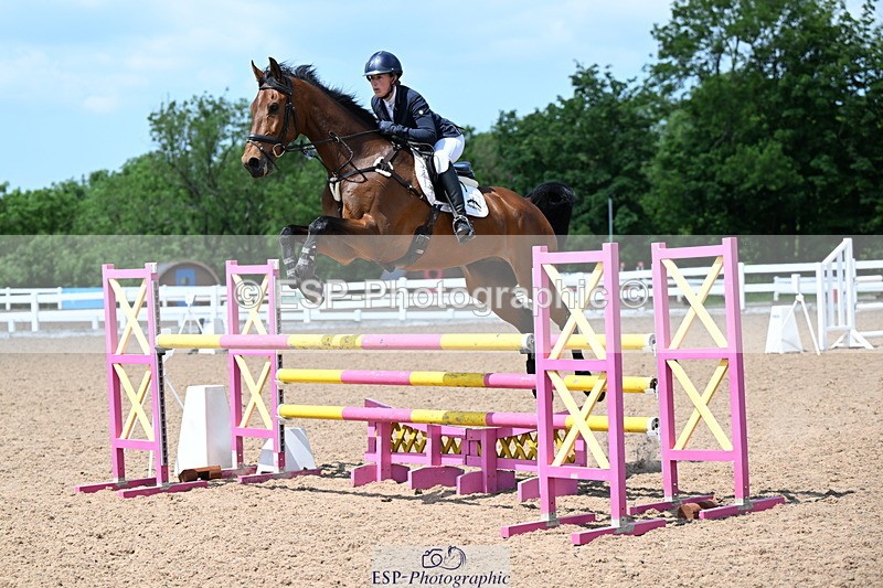 240605A-143741-00769 - Cls 4 Newcomers and 1.10m Open