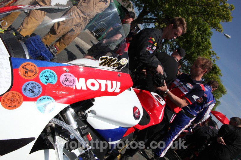 IMG_0445 - Senior TT - Start Line